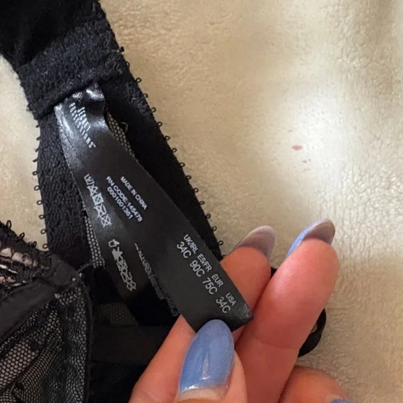 Secret Possessions Black Lace Bra - Picture 3 of 3